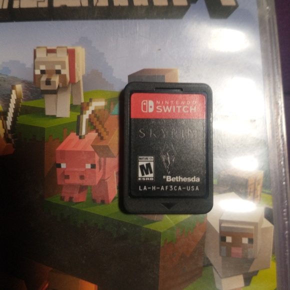 Nintendo switch bundle - Picture 5 of 8